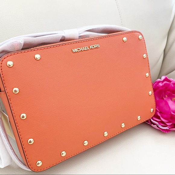 Michael Kors Handbags - New Michael Kors Croasbody Bag